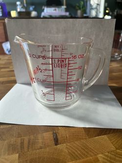 Vintage glass Fire King 1 Pint measuring cup