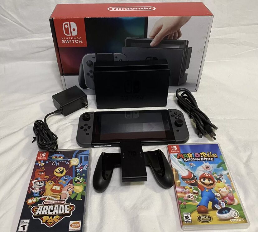 Nintendo Switch 32GB Gray Console w/ Gray Joy-Cons and 2 Games