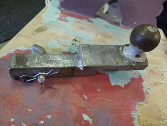 Trailer hitch and ball