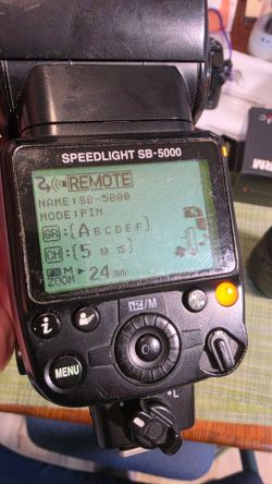 Nikon Speedlight SB-5000 camera flash