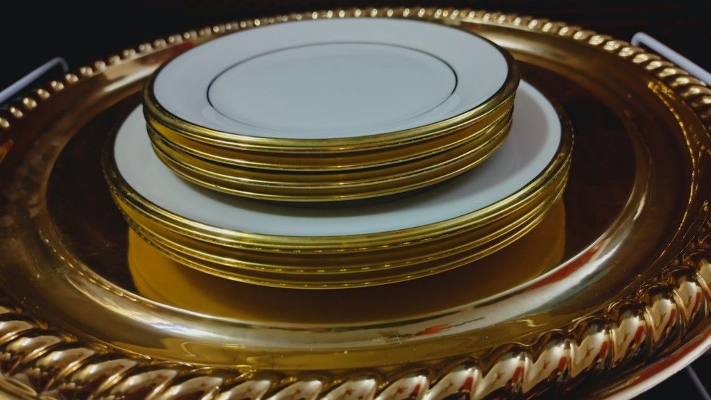 Lenox 24k Gold Rimmed Plates