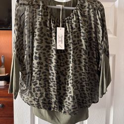 Womens large Shirt (Brand New W/Tags) 