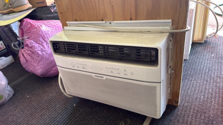 Toshiba window AC 6000 BTU