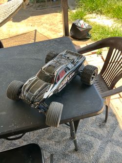 Traxxas rustler