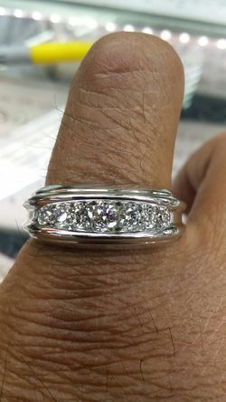 14k White Gold Ring 8.3 grams . 75 ct diamonds