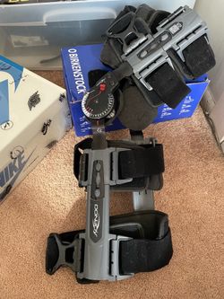 Donjoy Knee Brace