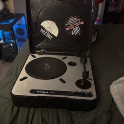 Numark Pot1 USB Record Player 