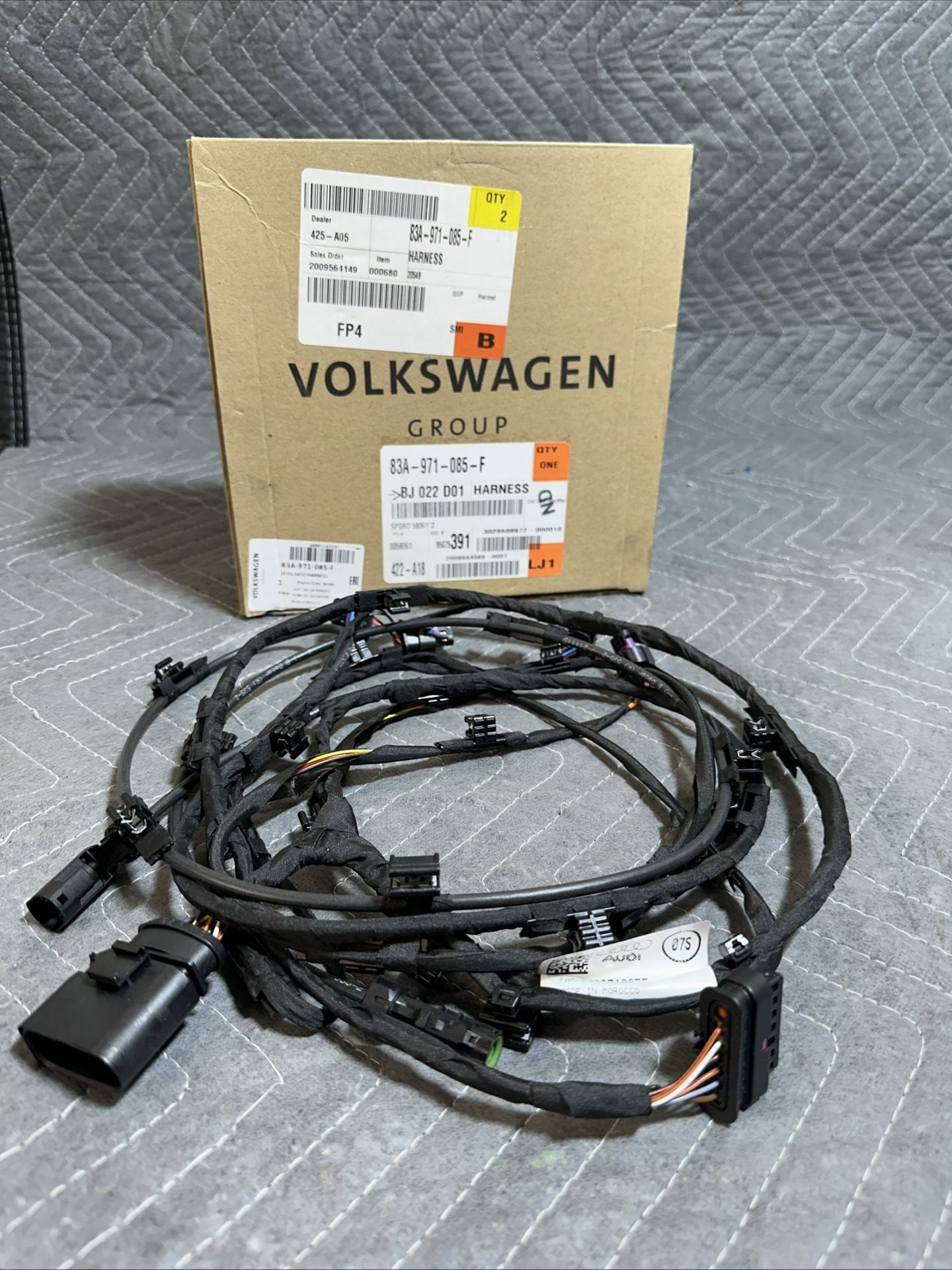 New AUDI Q3 F3 Front Parking Aid Wiring 83A971085F