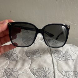 Women’s Gucci Sunglasses 