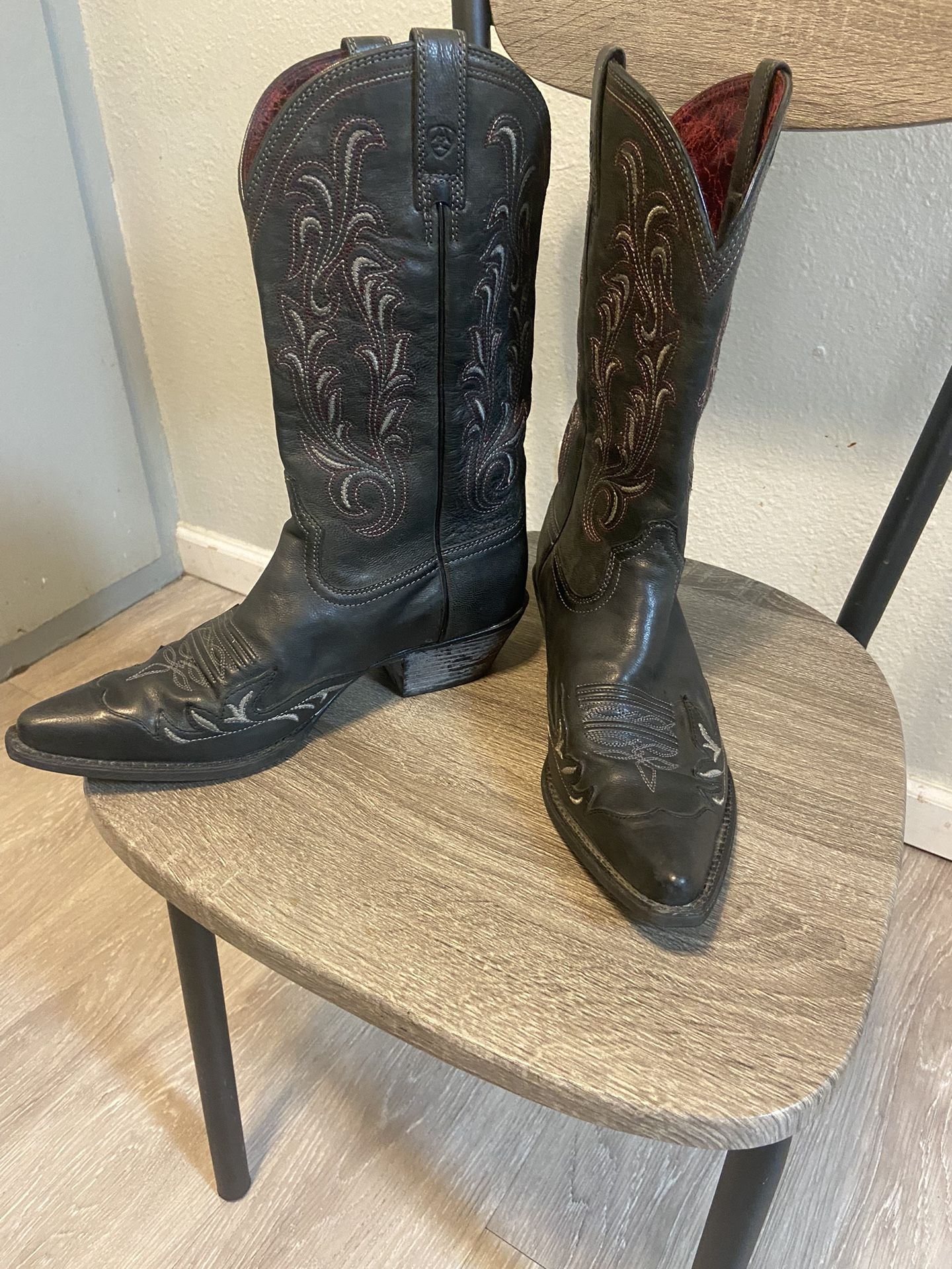 New Ariat Boots for Sale in El Paso, TX OfferUp