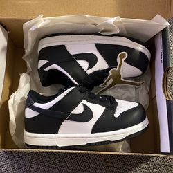 Panda Dunks Size 9