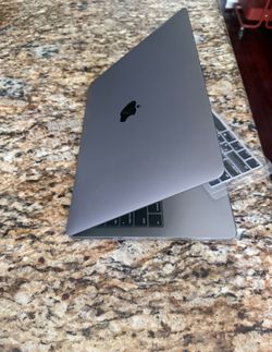 MacBook Pro 2020 1tb