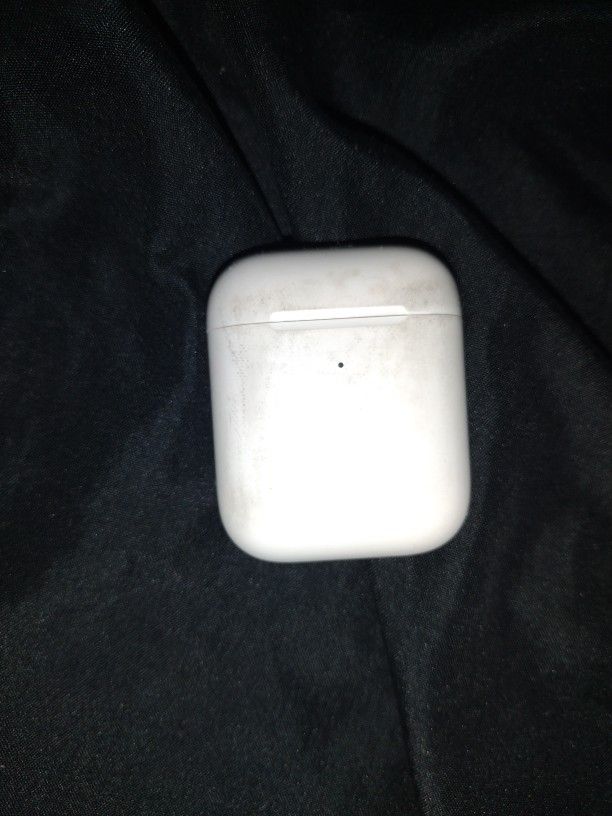 Earbuds 