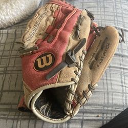 Wilson Glove 
