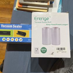 Vacuum Sealer (brand new) with Extra Sealer Roll 