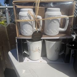 Salt And Pepper Shakers And Cups 