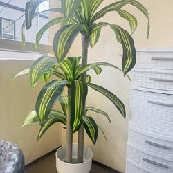 Beautiful palm tree artificial