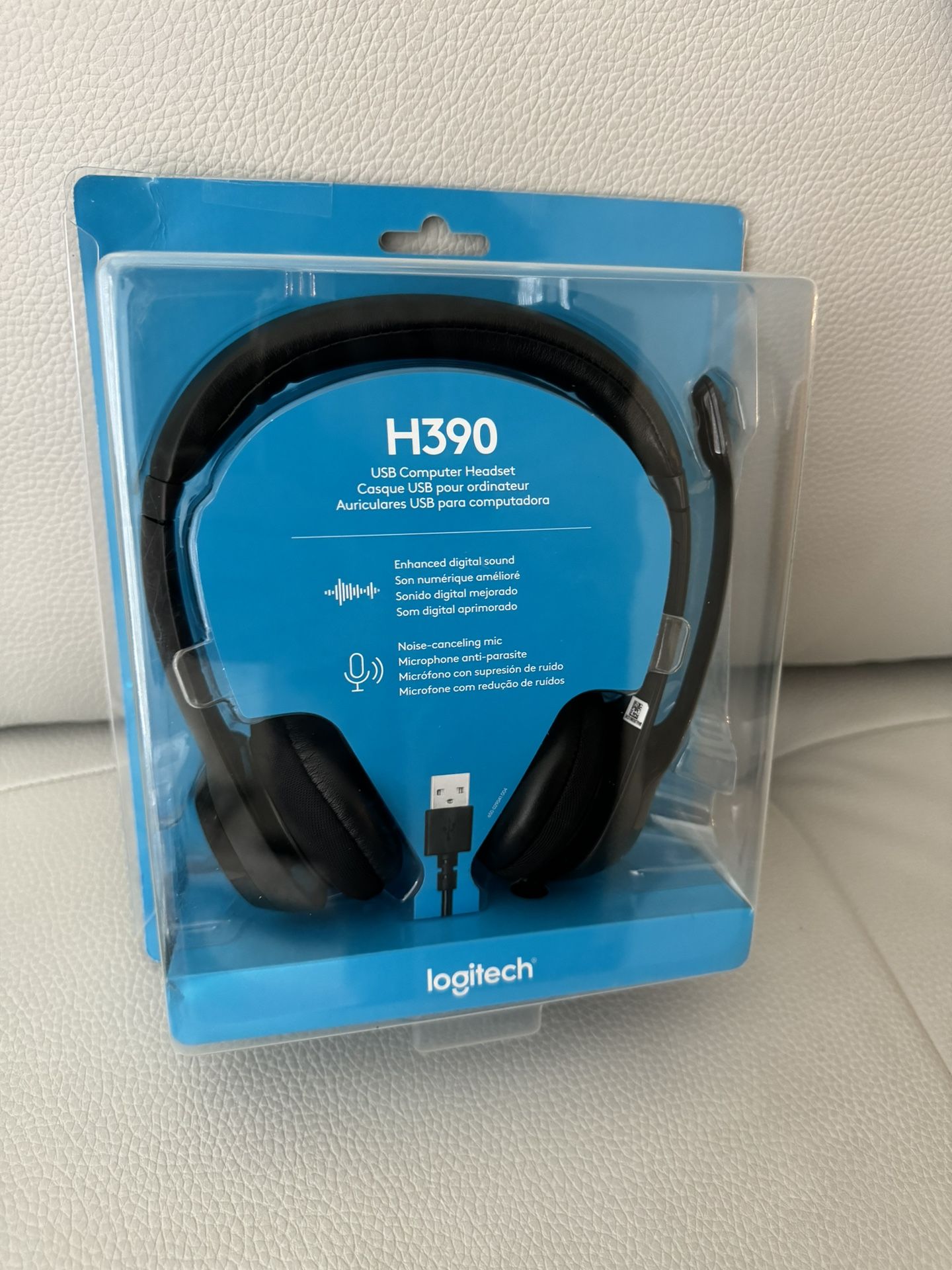 Logitech USB Headset H390 with Noise Cancelling Mic