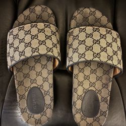Gucci Men’s Beige Blue Sandals Size 10.5 