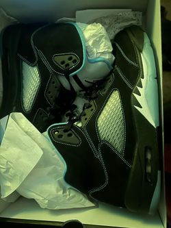 Jordan 5 black Carolina