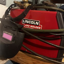 Lincoln Arc Welder Sp-100