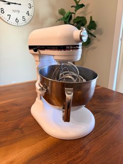 KitchenAid Professional 6 Quart Bowl Lift Stand Mixer White With 3 Attachments