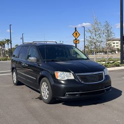 2012 Chrysler Town & Country