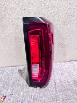 2019 to 2025 GMC SIERRA TAIL LIGHT LED RH