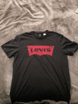 Levi’s T shirt worn once