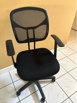 Office chair / Silla para oficina o escritorio