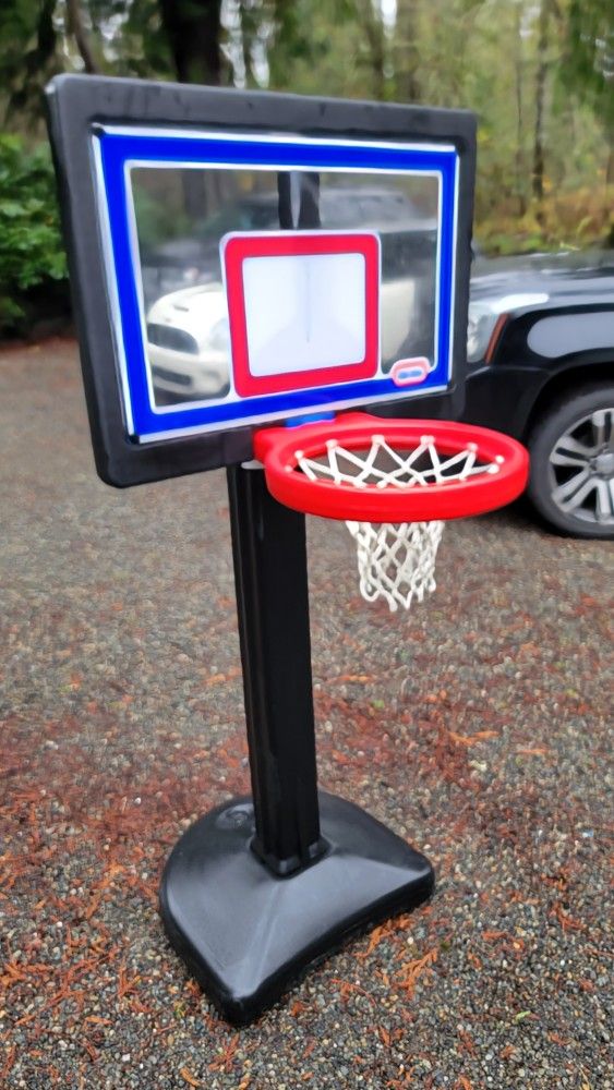 Little Tikes Basketball Hoop
