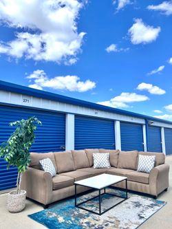 FREE Delivery 🚚 |Large 2 Piece Sectional