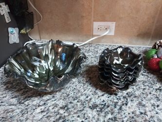 Vintage ruffle bowls