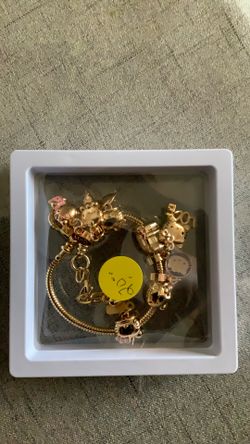 Gold Hello Kitty Bracelet
