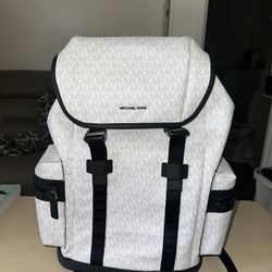 White Michael Kors Designer Backpack (Looks Brand New)