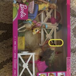 Barbie Hugs ‘N’ Horses - New In Box