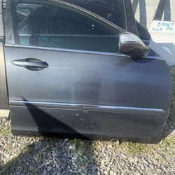 Acura Rl passengerside door parts