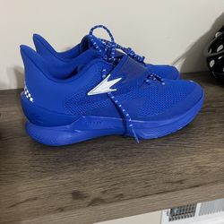 Curry 1 Fox Lexington size 9.5 brand new