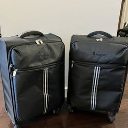 It Luggage Compartment 22” Carry- On 8 Wheels Size 23” X 13.75” x 9.5”  Like New  Each $48 