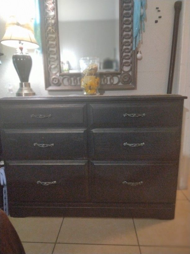 6-- DresserDrawer