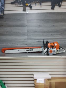 Stihl Magnum 661 36" Gas Powered Chainsaw - Great working condition