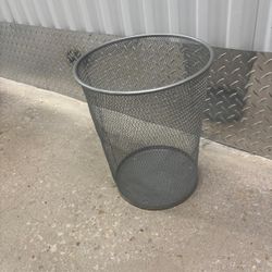 Metal Paper trashcan…12” around , 14” high $10