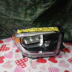 2018-20 Toyota Tundra Right Full LED Headlight 