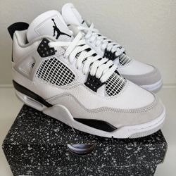 Air Jordan 4 Military Black  (Men 9)