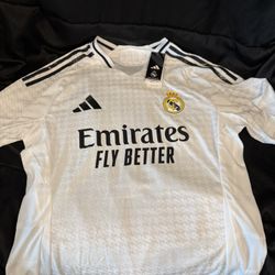 Real Madrid Jersey (Home)