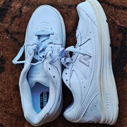 New Balance White Sneekers For Women Size 9