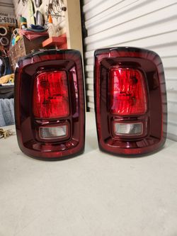 2025 and 2026 Dodge Ram 2500 and 3500 Factory Tail Lights
