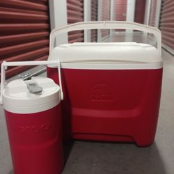 IGLOO GALLON JUG & ICE CHEST