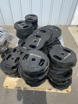 Iron grip urethane grip plates 45,35,25,10 available