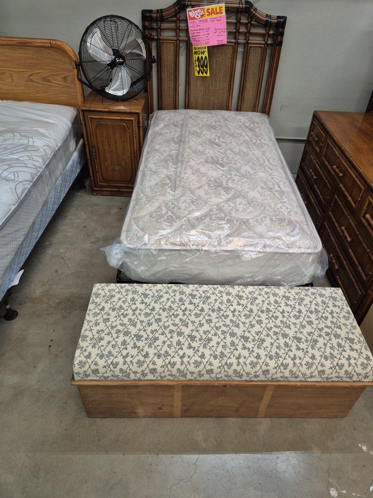 Twin size bedroom set